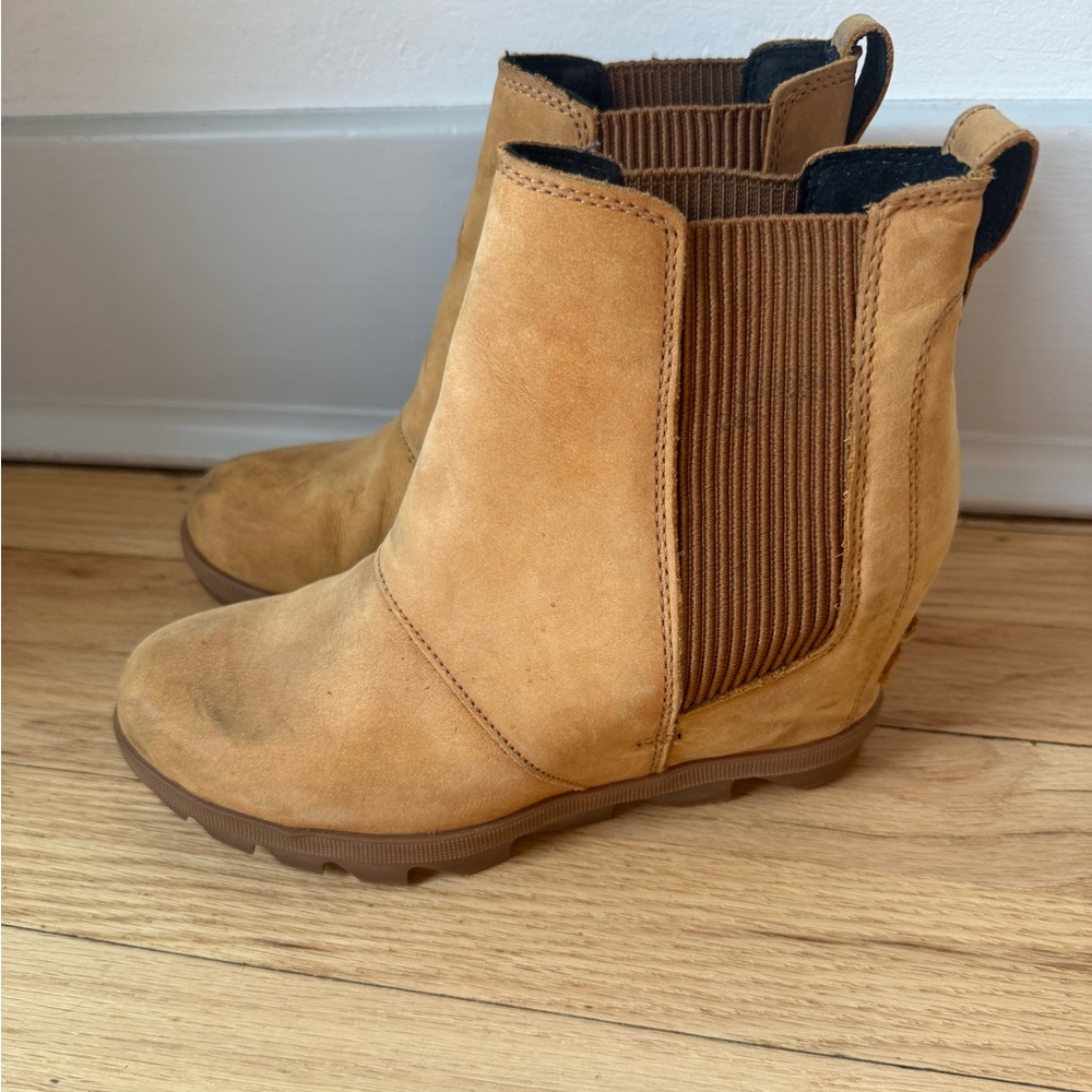 SOREL Joan of arc wedge leather booties